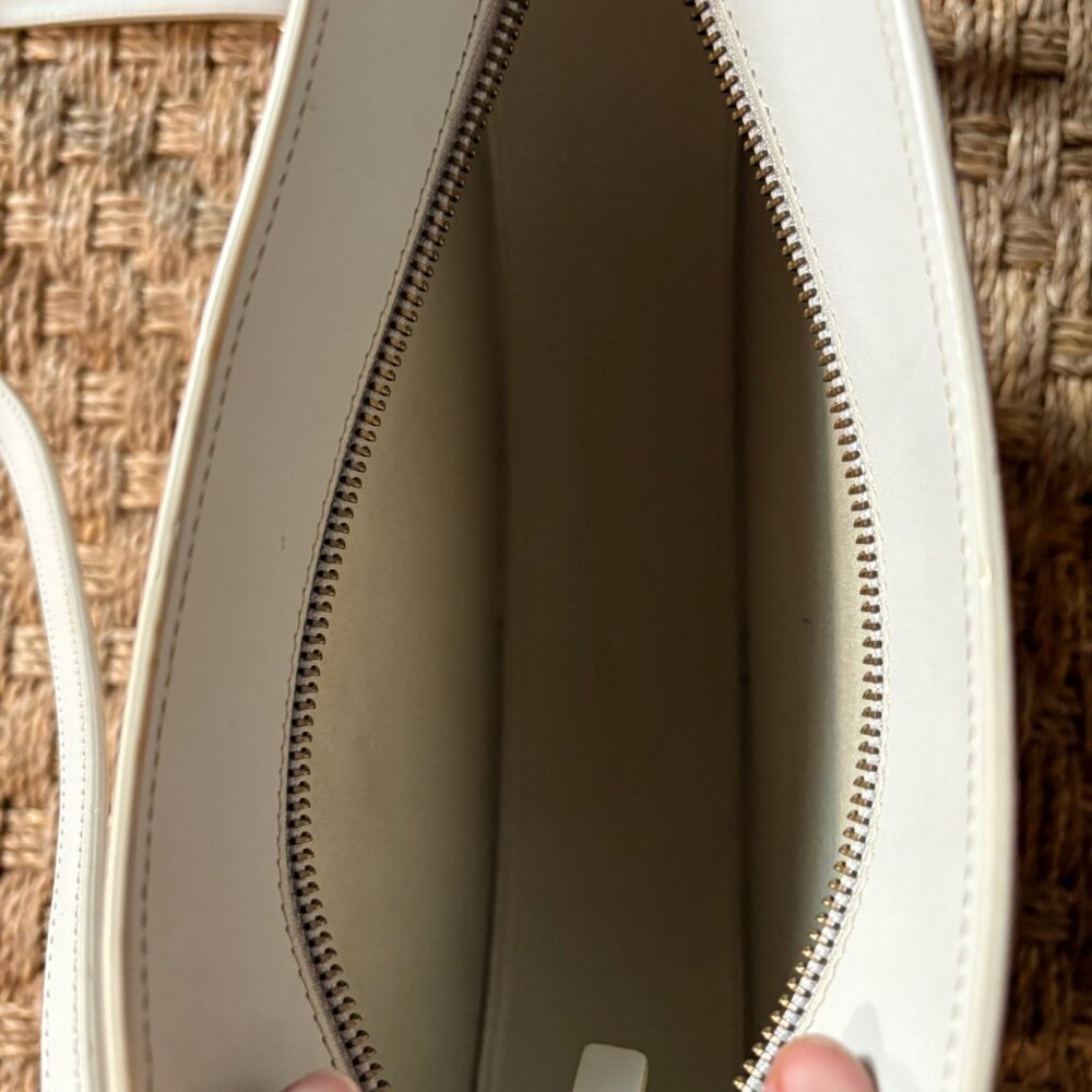 The Stowe cream leather curved shoulder crossbody bag - Picture 9 of 10
